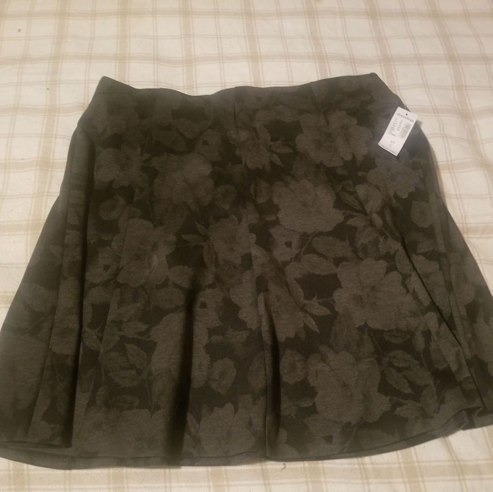 NWT skirt